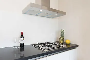 לינה וארוחת בוקר אמסטרדם Nassau Canal Suites