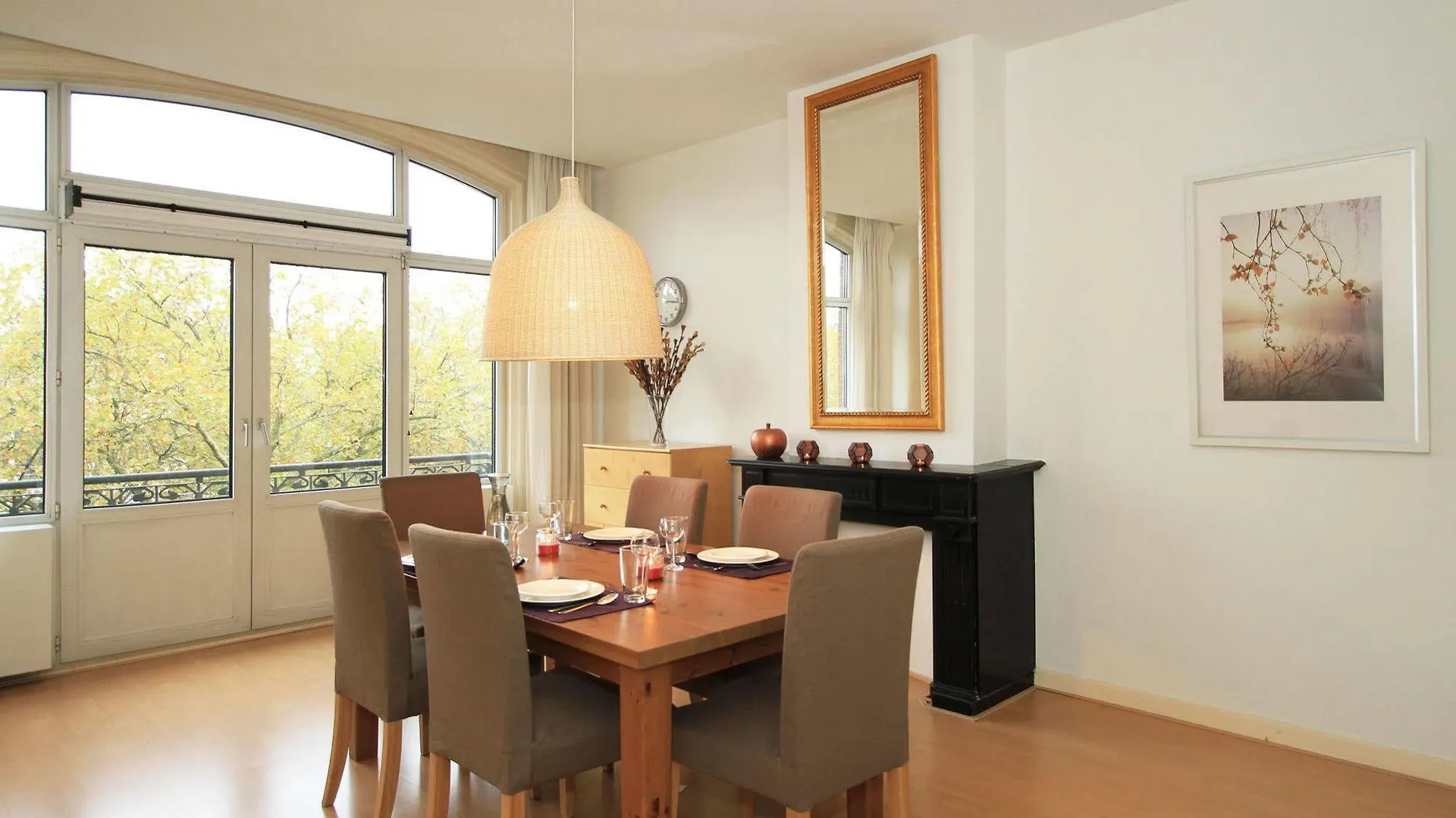 לינה וארוחת בוקר אמסטרדם Nassau Canal Suites
