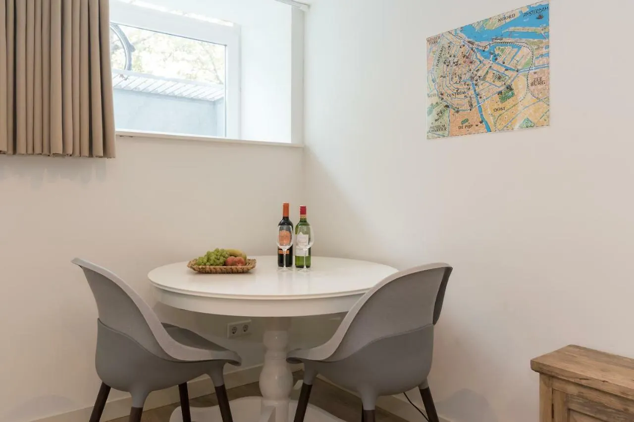 Nassau Canal Suites Amsterdam 3*,